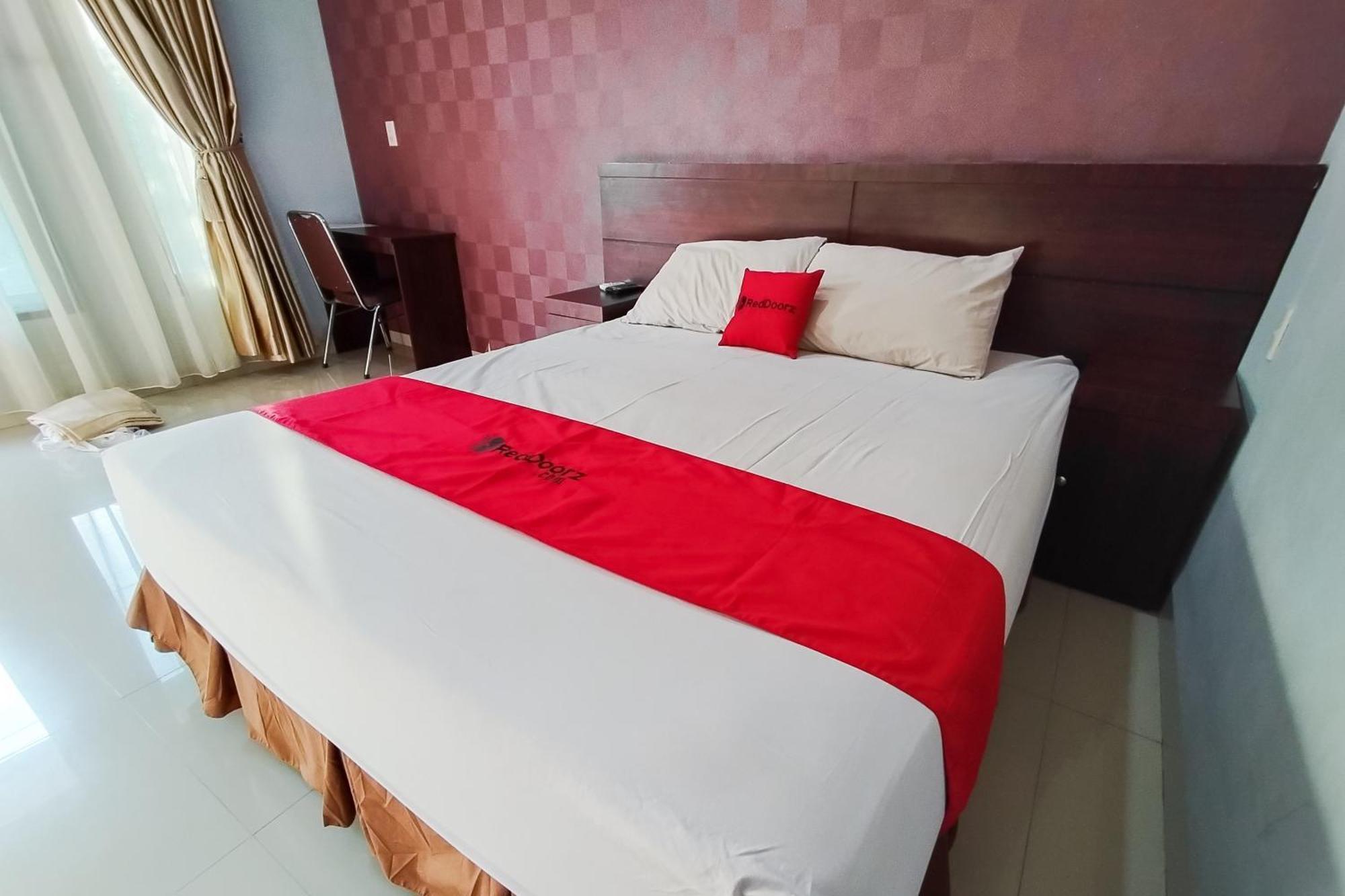 Reddoorz Syariah Near Lotte Grosir Medan Hotel Sunggal Exterior photo