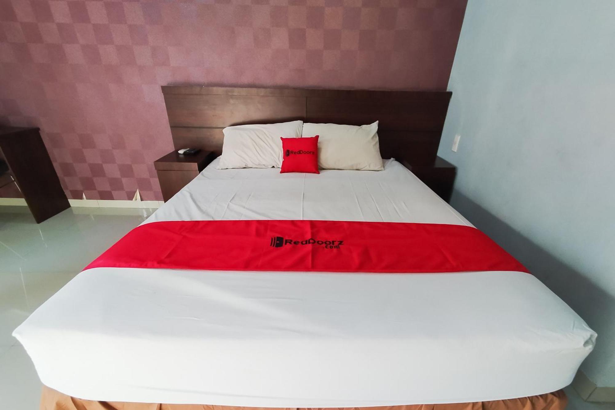 Reddoorz Syariah Near Lotte Grosir Medan Hotel Sunggal Exterior photo